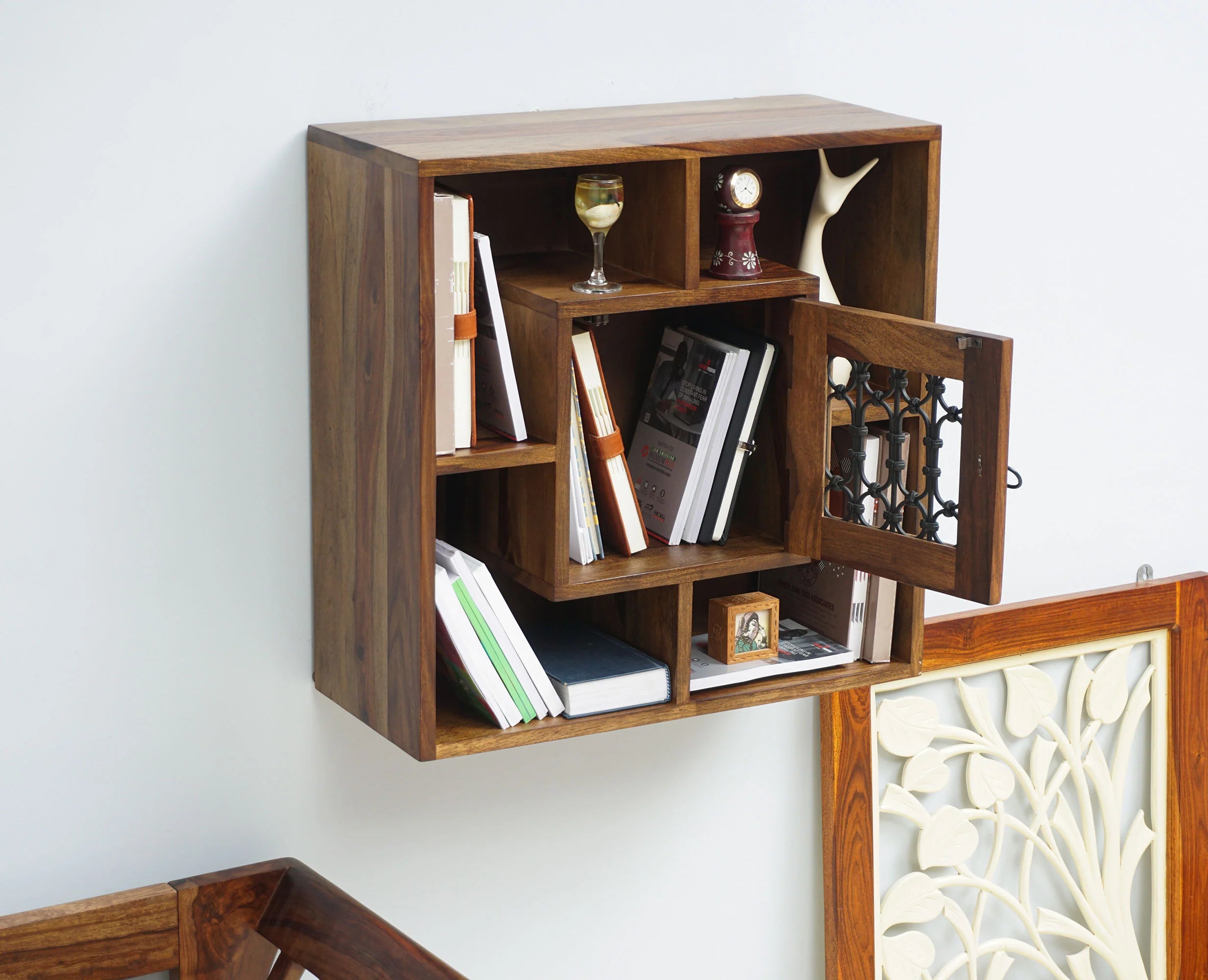 Sitnex Wooden Wall Shelve One Door