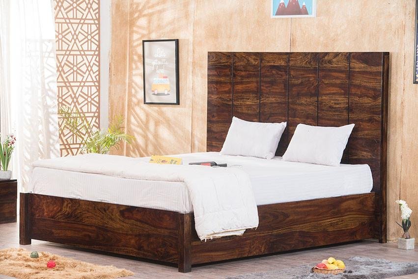 Oaklyn Heritage Solid Wood Bed – Strength Rooted in Tradition