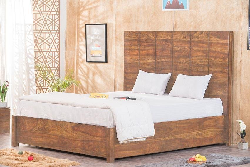 Oaklyn Heritage Solid Wood Bed – Strength Rooted in Tradition